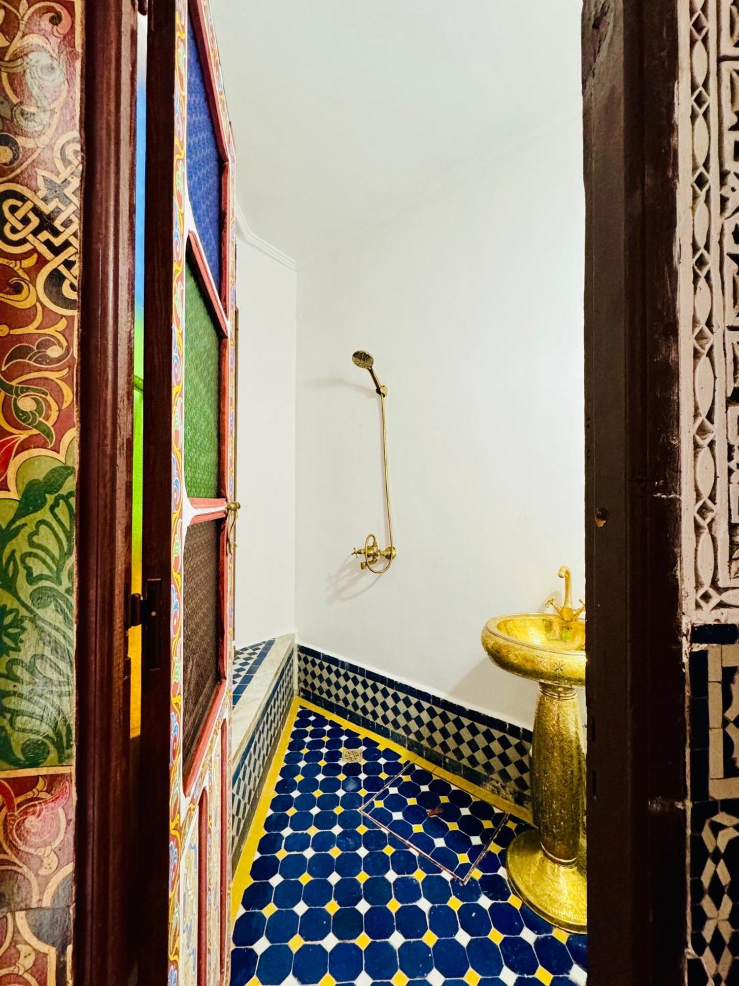 Riad Zawiyat Fez Buitenkant foto