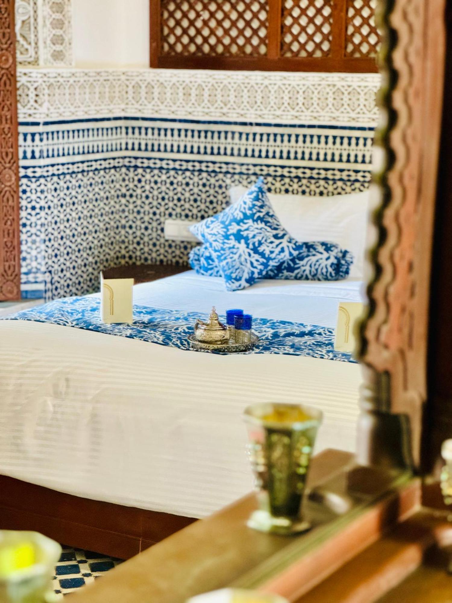 Riad Zawiyat Fez Buitenkant foto