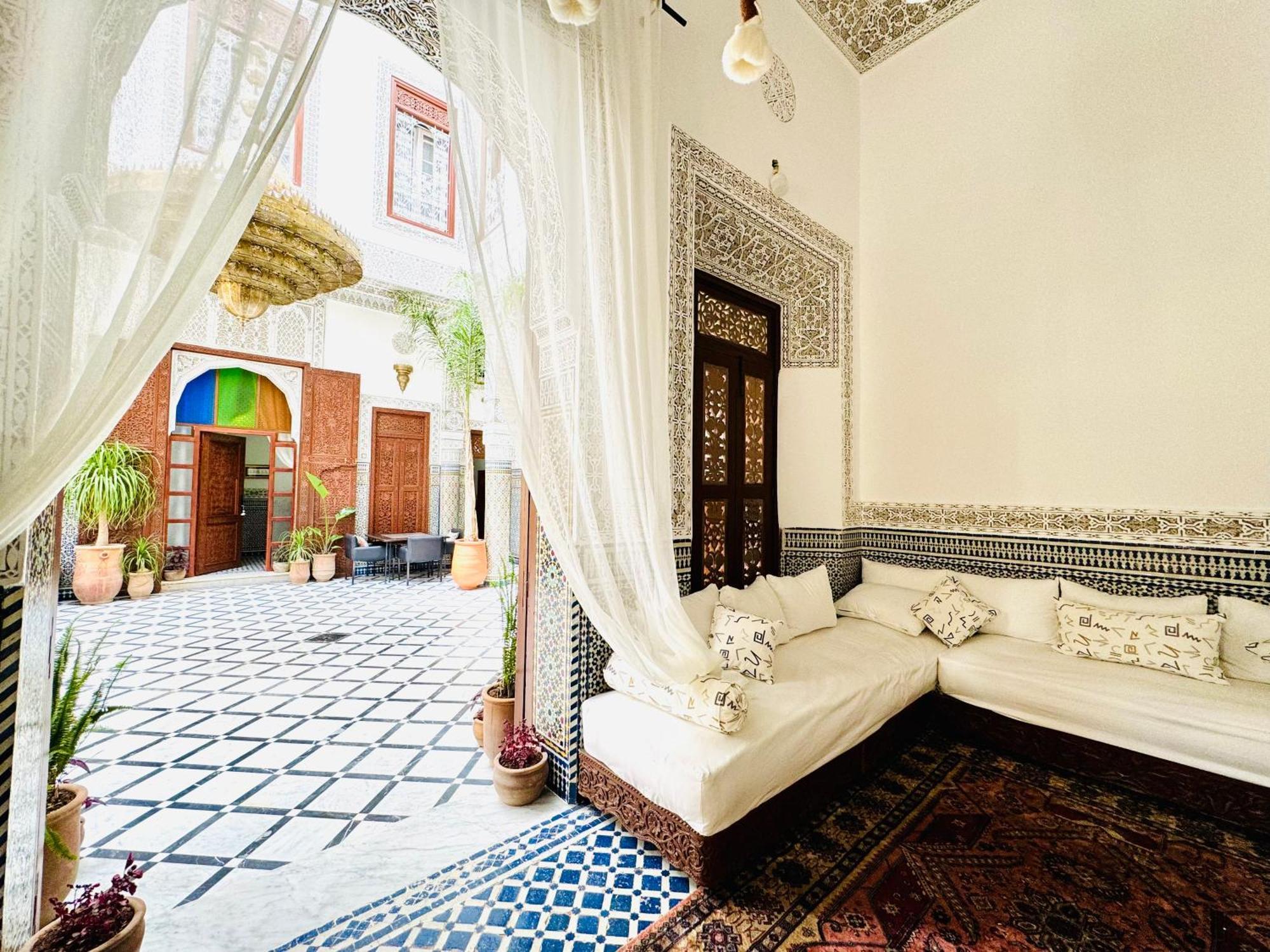Riad Zawiyat Fez Buitenkant foto