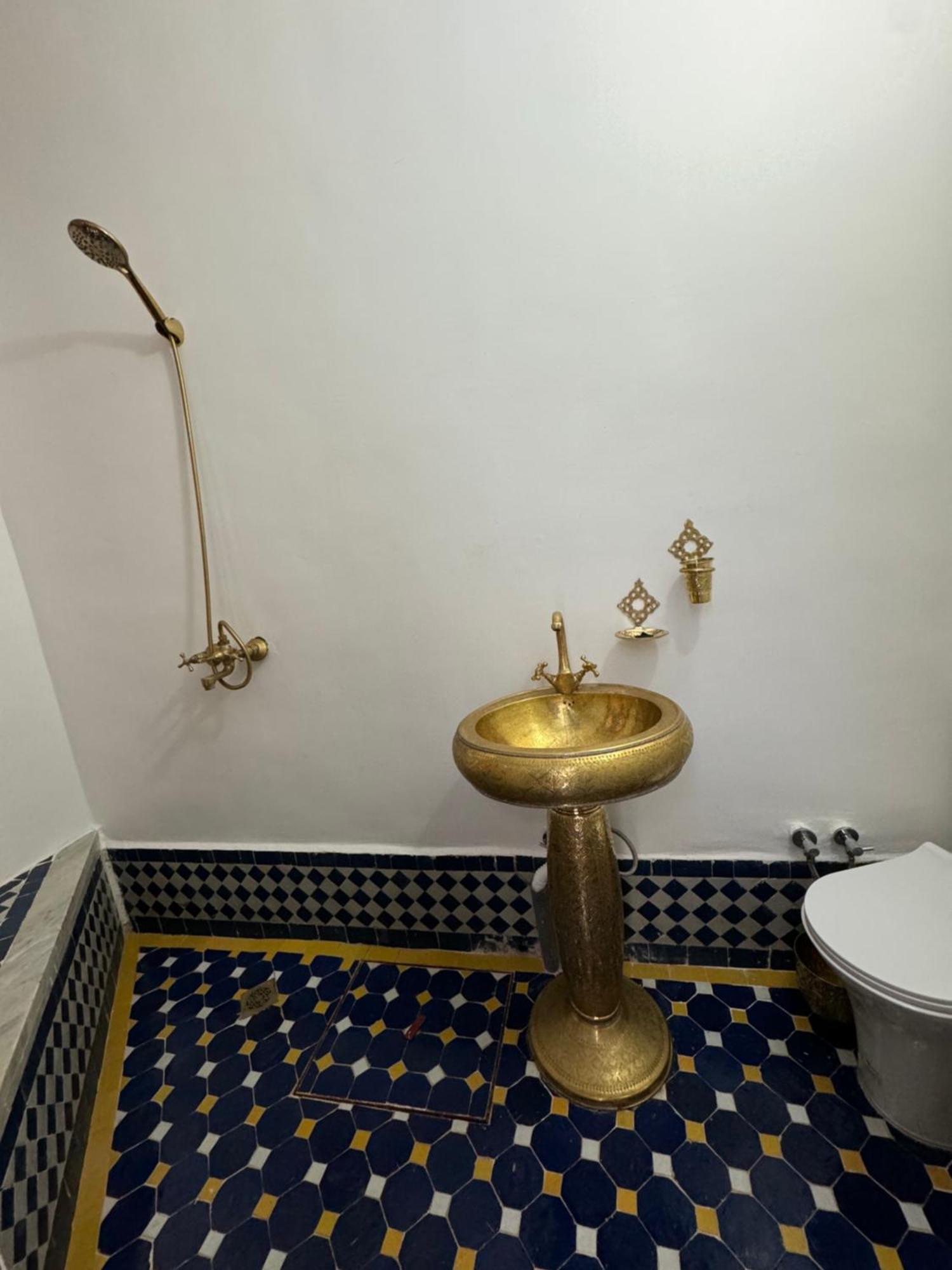 Riad Zawiyat Fez Buitenkant foto